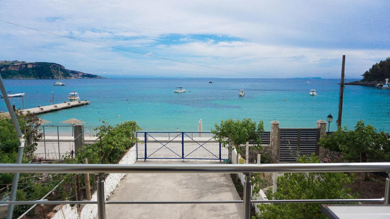 Joana'S Rooms Himare Bagian luar foto