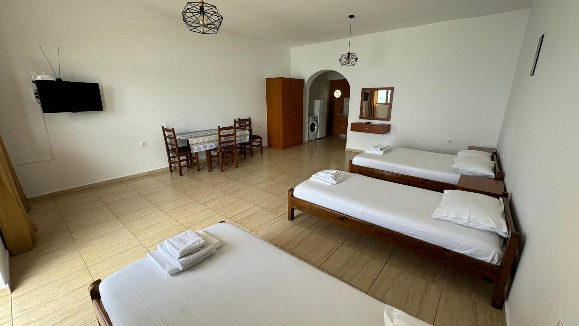 Joana'S Rooms Himare Bagian luar foto